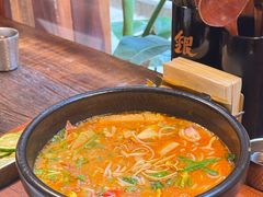 -银米·云南传统过桥米线(双廊黑金冠店)
