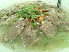 酸汤肥牛-唐宫海鲜舫