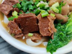 牛腩猪肠河粉-珍珍小食店(西华路店)