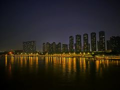 -南京眼步行桥