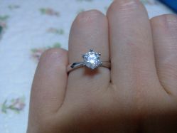 -威德钻石-克拉钻大本营(南京东路店)