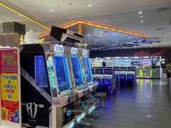 -反斗乐园π·电玩·高空拓展·蹦床(龙华天虹店)