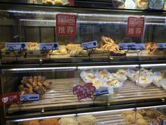 面包甜点陈列柜-TOUCH泰奇(宝杨宝龙广场店)