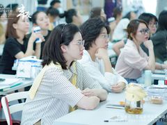 -四季美学色彩形象管理服装搭配