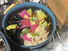 -马路牙子烧烤音乐酒馆(望京店)