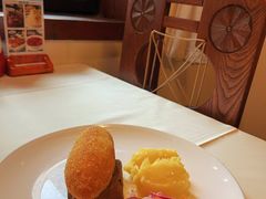基辅鸡卷-老井俄式餐厅