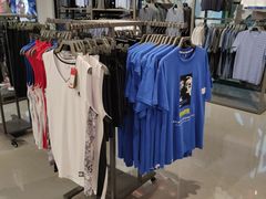 -王府井奥莱临潼小镇(临潼店)