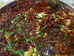 -余家庄肥肠鱼地方汤锅(银杏大道店)