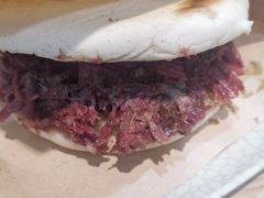 腊牛肉夹馍-马光荣肉丸糊辣汤(边东街店)