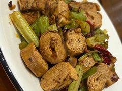 -莲餐厅·湖北菜·潜江小龙虾店(愚园路店)