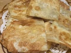 菠萝飞饼-小鱼小牛·鱼牛干锅·脆鱼火锅(世欧广场店)