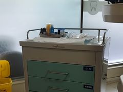 -上海仁爱医院口腔科 · 种植