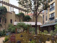 -忆江南·临江鱼馆