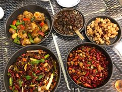 -去吃小龙虾·江湖菜·烧烤(南滨路店)