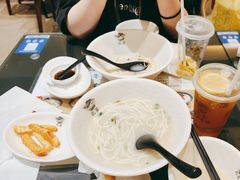 -凯峰鱼汤米线(金利達店)