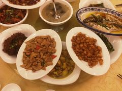 -山明水秀大饭店