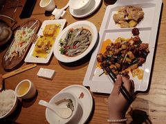 -隔壁老王·家常云南菜(花巷店)