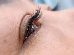 -eYeYo专业美睫