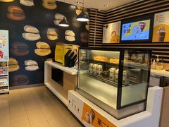 面包甜点陈列柜-麦当劳(龙洞店)