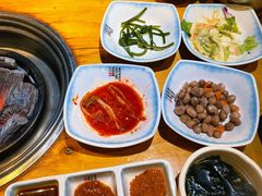 小菜-唯成•韩国炭火烤肉 유성고기