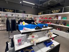 -唯品会(北京国瑞城店)