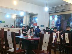 大堂-花水湾红太阳牛肉汤锅