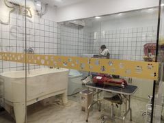 -Pets First伊珊娜洗护·精致美容·家庭式寄养(新会路店)