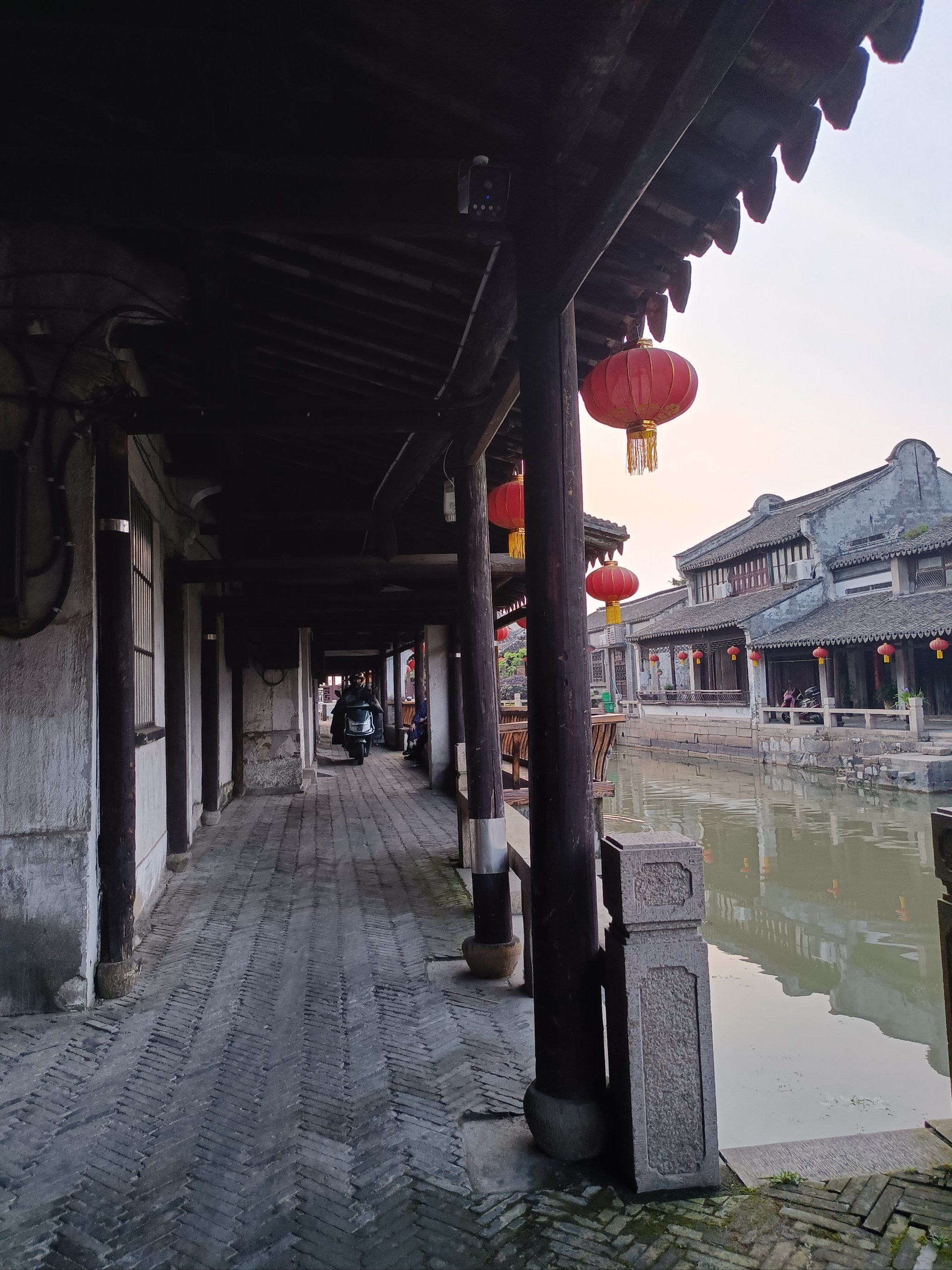 苏州吴江最南端的一个古镇桃源之铜锣古镇