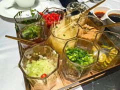 -红鼎豆捞·非遗鲍皇汤火锅(宝丰路店)
