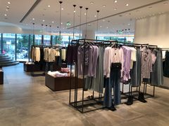 -URBAN REVIVO(上海中庚漫游城店)