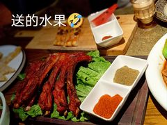 -迪拜杭州风味音乐餐厅(杭州首店 湖滨步行街店)