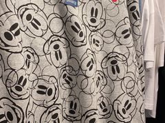 -H&M(鹏欣水游城店)