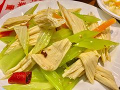 芹菜拌腐竹-韩师傅老大同刀削面(北苑路店)