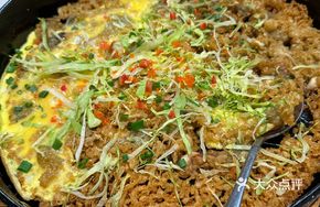 Crab Roe Squid Stir-fried Oyster Cake