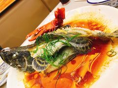 -覃记海鲜美食餐厅