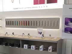 -华为授权体验店(中山公园来福士)