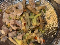 -小鱼小牛·鱼牛干锅·脆鱼火锅(世欧广场店)