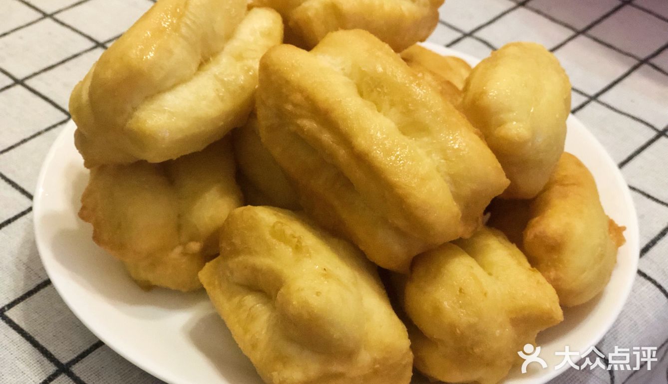切好形状盖上保鲜膜，二次发孝10分钟就可以下锅了