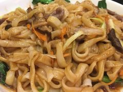-粤盛海鲜平价店(洛溪食街店)