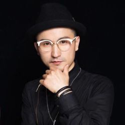 -侨治发型