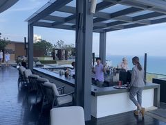 -瑰丽酒店·海吧·天际下午茶·现场DJ·天台酒吧
