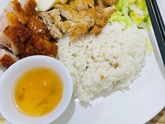 烧肉拼鸭饭-粤味轩快餐店(天下第一泉店)