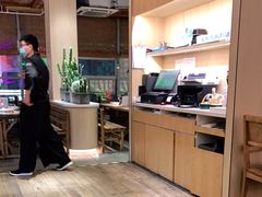 -蜜桃餐厅·伴山(湖滨商业街店)