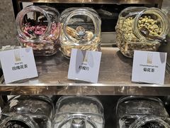 -东方红海鲜百汇(国际大厦店)