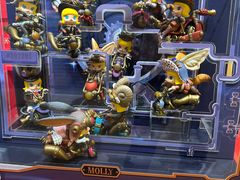 -泡泡玛特POPMART(上海环球港店)