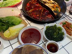 -伍师兄市井火锅(东部星悦天地店)