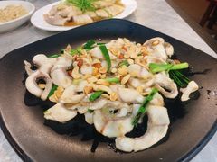 果仁炒生鱼片-禄源公·老莞诚饭店