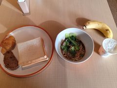 -桔子酒店(上海西藏北路地铁站店)