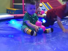 -蒙特利亲子乐园