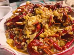 -老街烧烤大排档·地道湖北菜·龙虾馆(汉口火车站店)